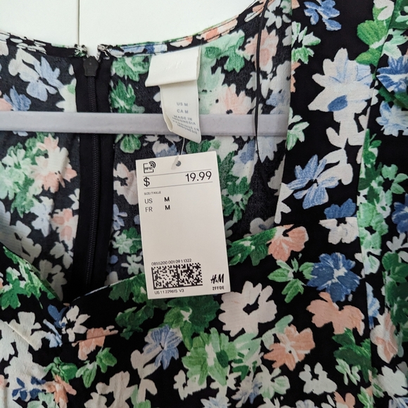 Influencer H&M Floral Midi Dress M BNWT - Picture 3 of 3
